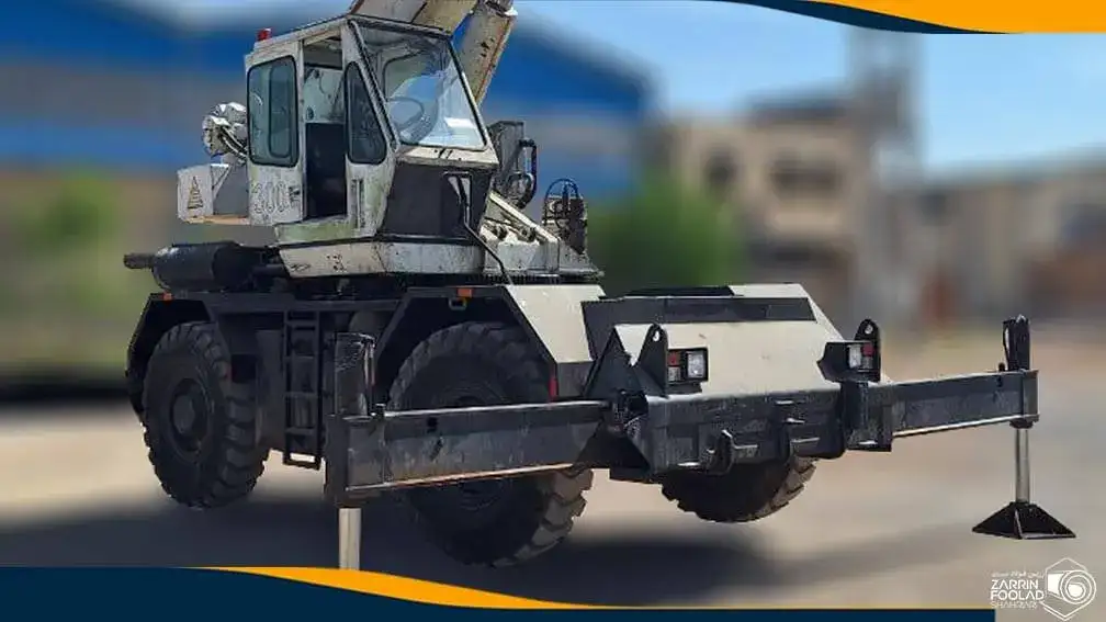 جرثقیل لقمه گیر 25 تن ساخت 1373 در فضای کارگاهی